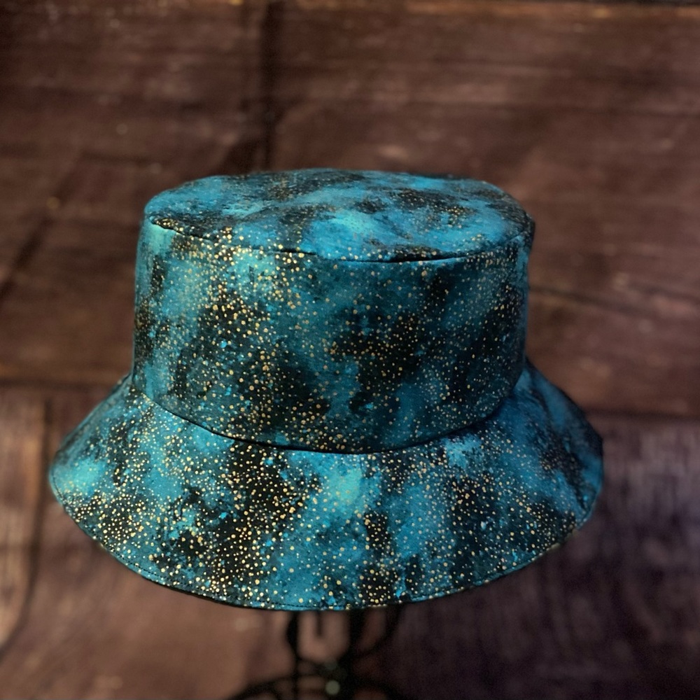 MIDNIGHT AMBIENCE BUCKET HAT